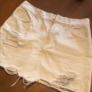 Pull&Bear cream denim skirt